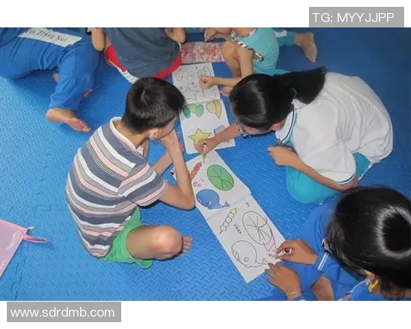 头巾女子足球明星的奋斗与荣耀：打破偏见的场上风采与人生故事